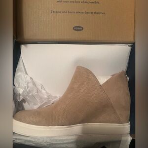 Dr. Scholl's Women's Beige Ankle Booties
